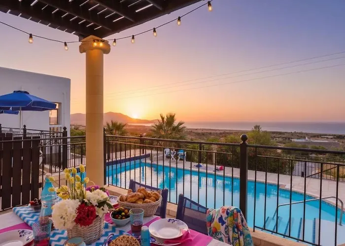 Exclusive Pool Overlooking The Sea * Κάλαθος